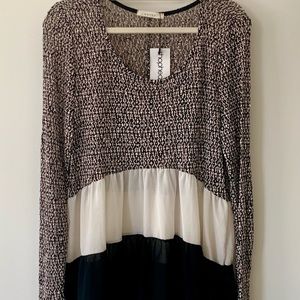 Ruffle me up lightweight tunic